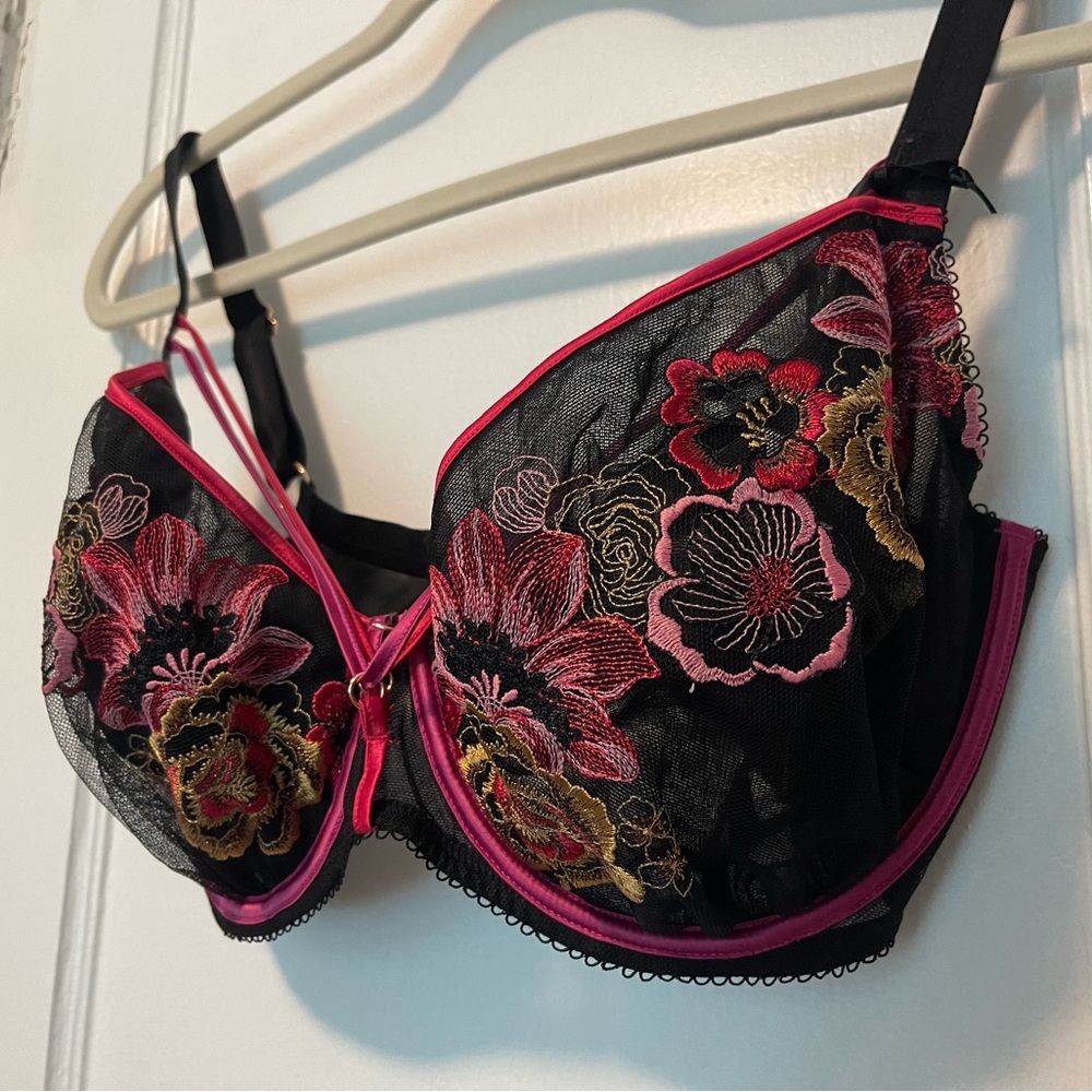 Scantilly Encounter Plunge Bra - Black/Pink - US 32K UK 32H